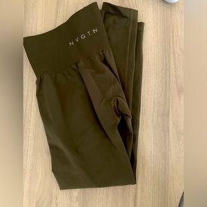 NVGTN solid seamless leggings - olive, size small, NWOT, never worn.